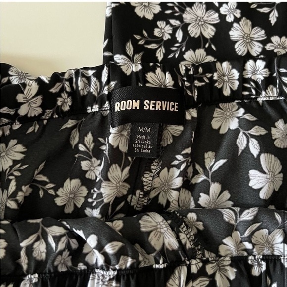 Room Service Floral Printed Pajamas - Picture 6 of 8